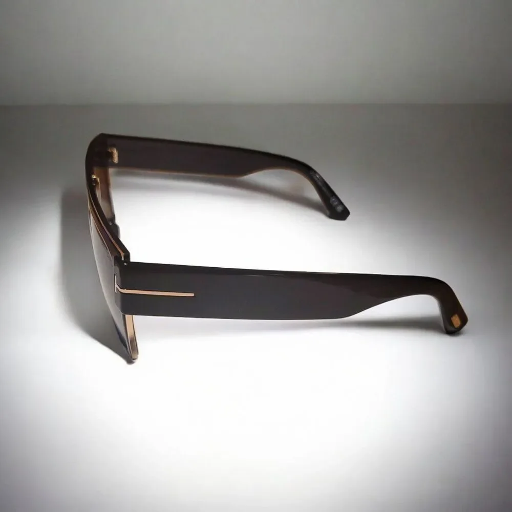 Tom Ford Edwin FT1073W5401A Unisex Sunglasses